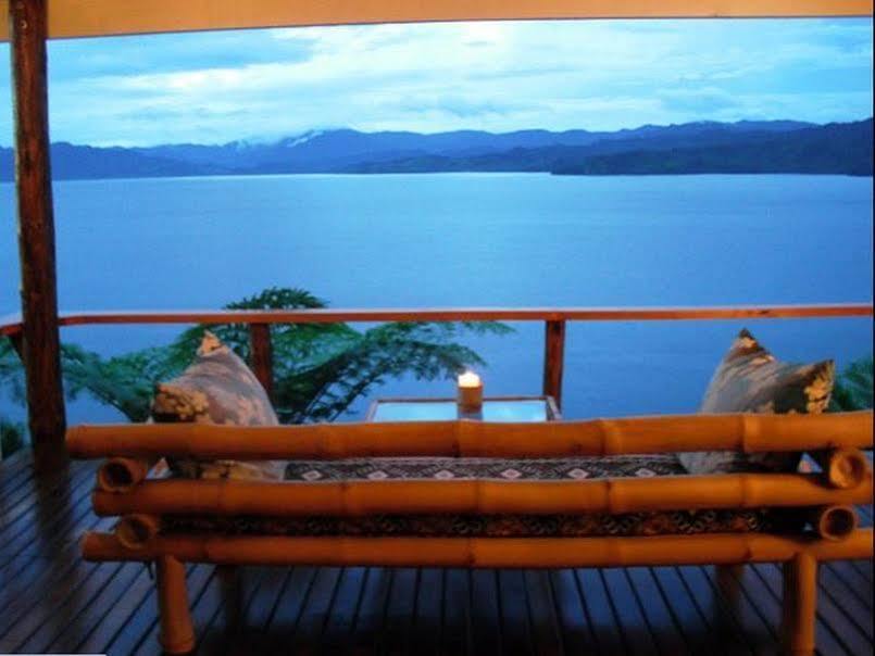 Naveria Heights Lodge Savusavu Exterior foto