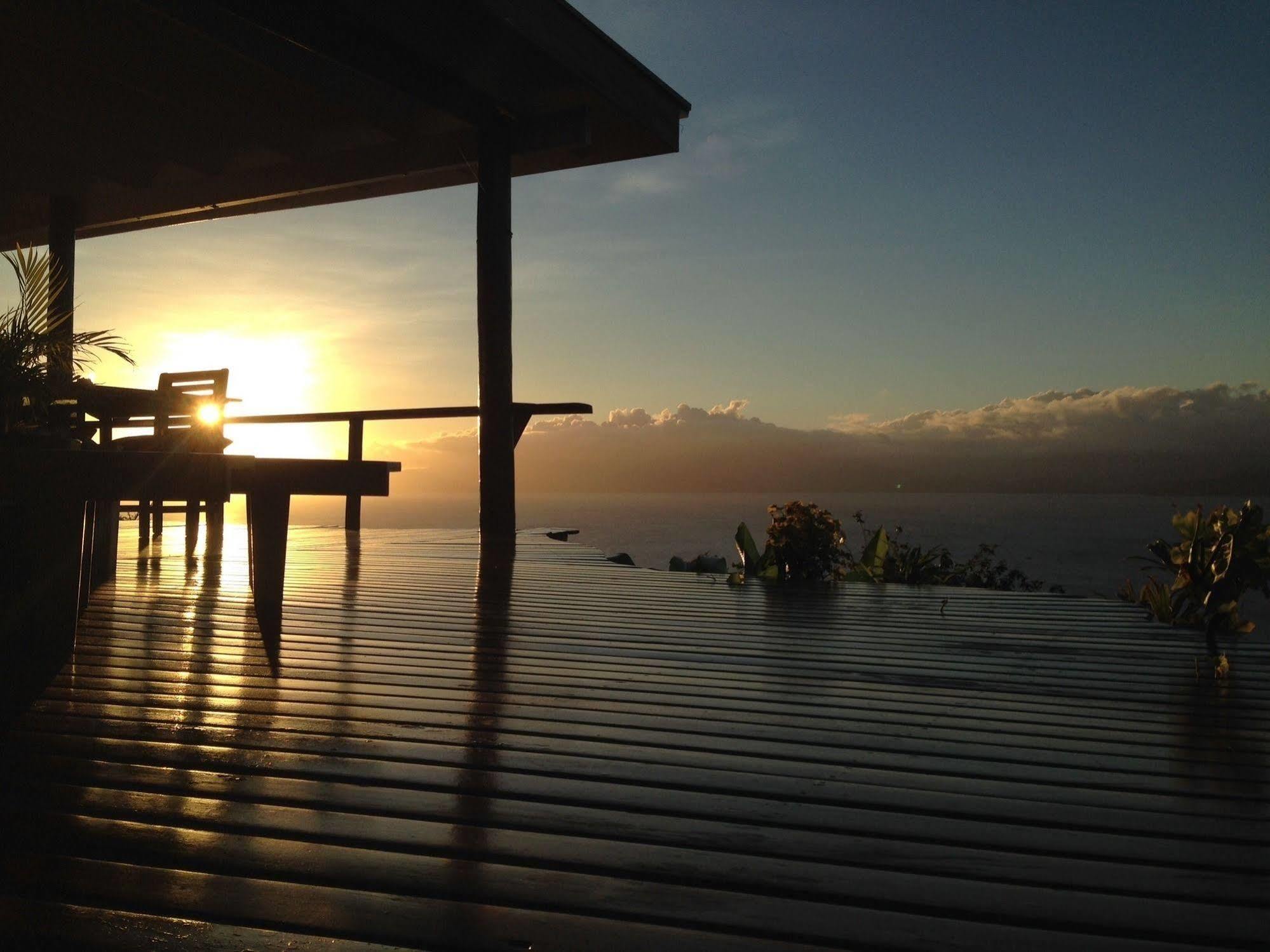 Naveria Heights Lodge Savusavu Exterior foto